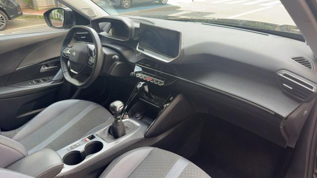 Peugeot 2008 image 9