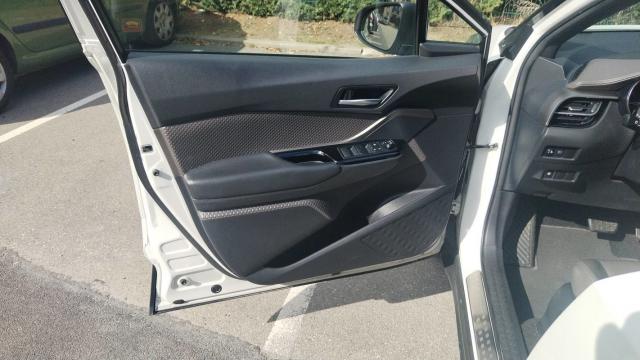 Toyota C-Hr image 5