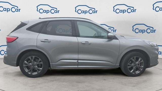 Ford Kuga image 3