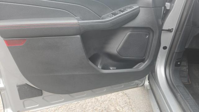 Ford Kuga image 8