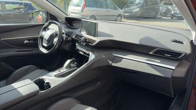 Peugeot 3008 image 3