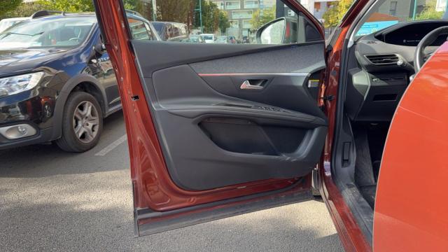 Peugeot 3008 image 1