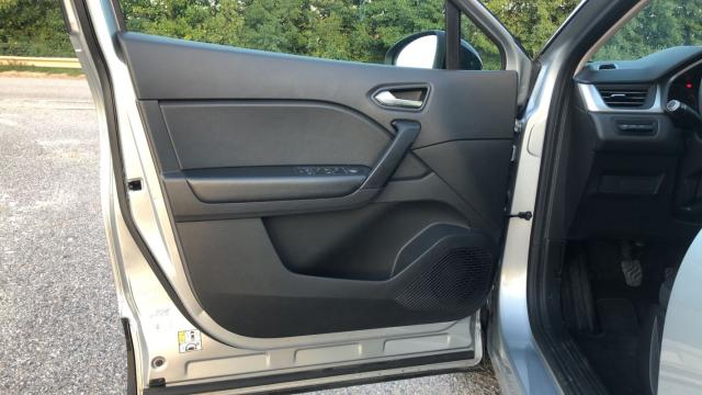 Renault Captur image 9