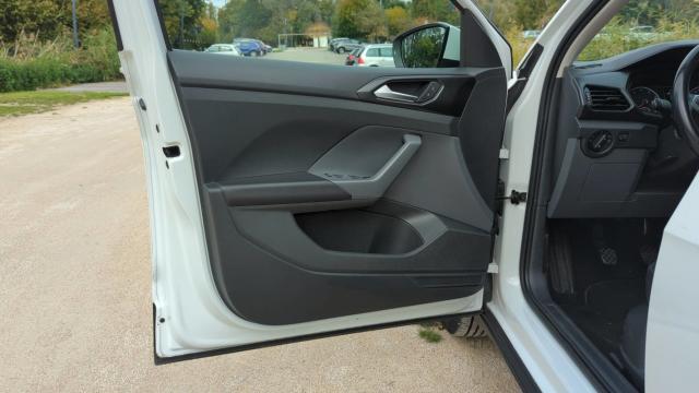 Volkswagen T-Cross image 1