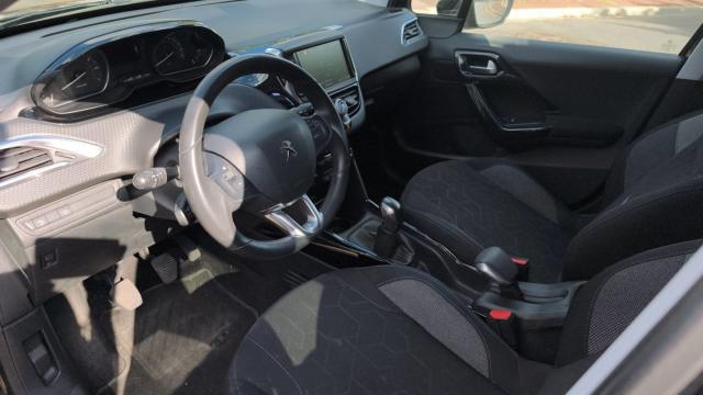 Peugeot 2008 image 7