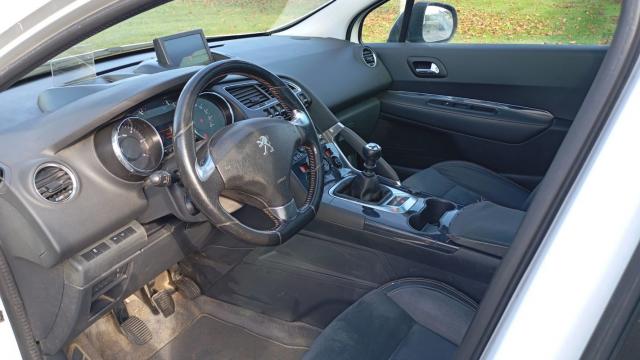 Peugeot 3008 image 1