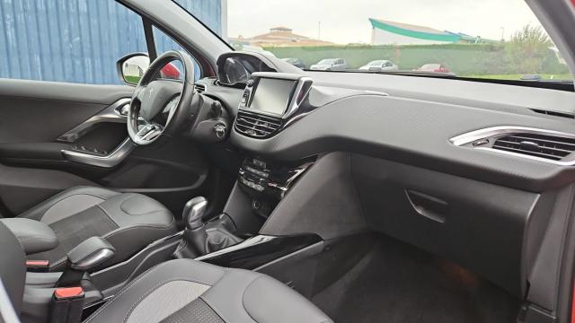 Peugeot 2008 image 5