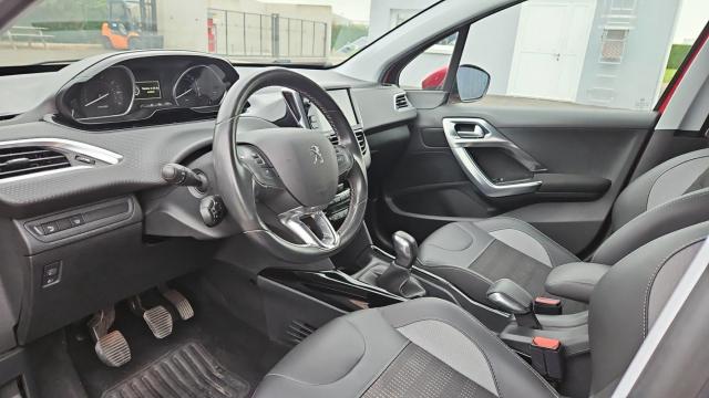 Peugeot 2008 image 6