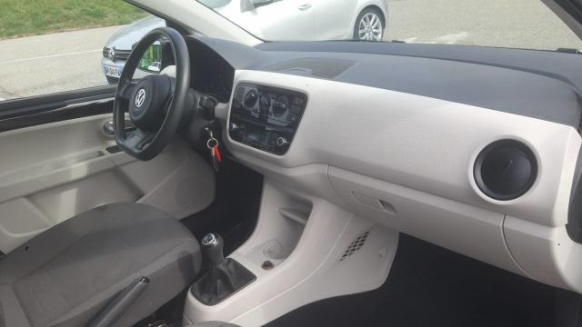 Volkswagen Up! image 4