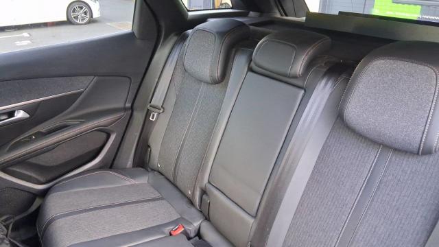 Peugeot 3008 image 3