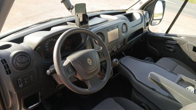 Renault Master image 1