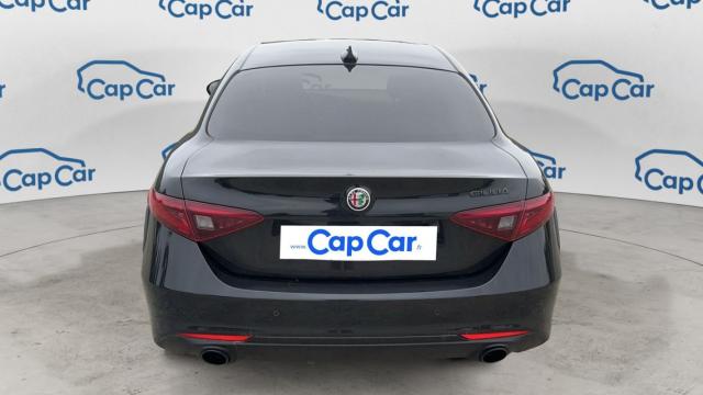 Alfa Romeo Giulia image 7