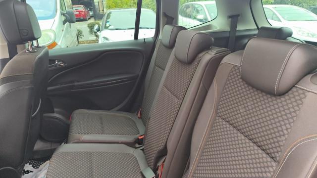 Opel Zafira Tourer image 6