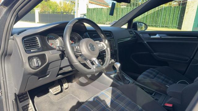 Volkswagen Golf image 4