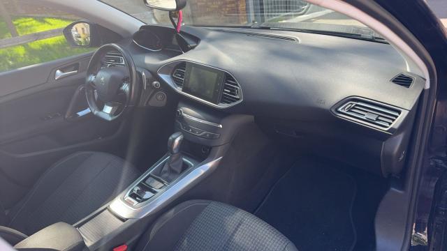 Peugeot 308 image 5