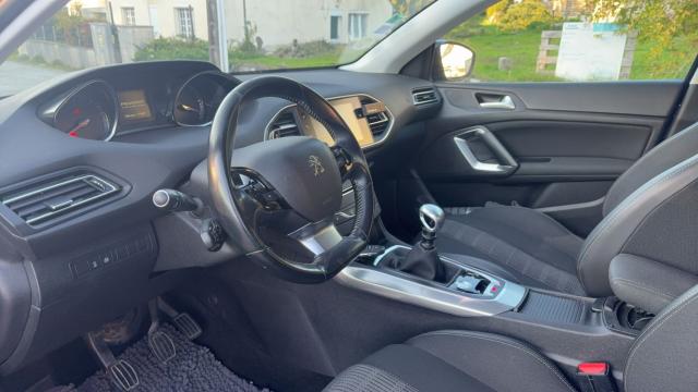 Peugeot 308 image 7