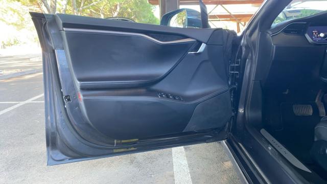 Tesla Model S image 2