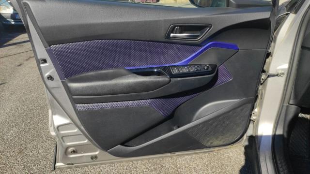 Toyota C-Hr image 4