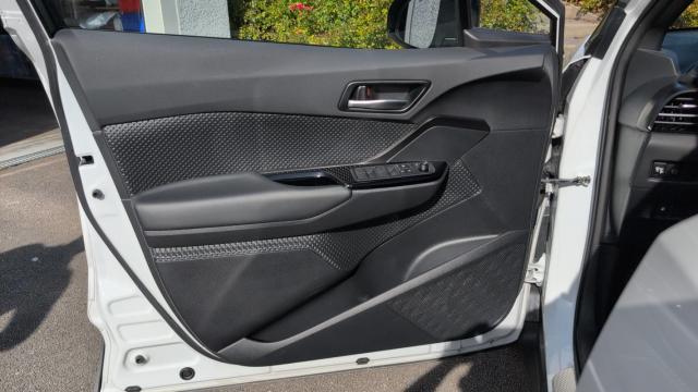 Toyota C-Hr image 9