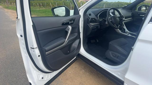 Mitsubishi Eclipse Cross image 2