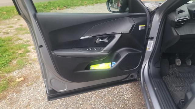 Peugeot 2008 image 4