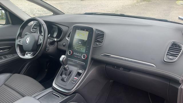 Renault Grand Scénic image 1