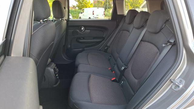 Mini Clubman image 3