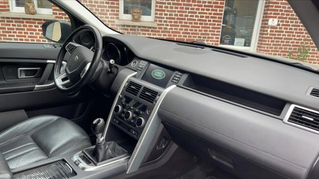 Land Rover Discovery Sport image 5