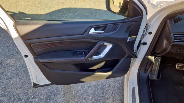 Peugeot 308 image 1