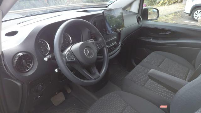 Mercedes Benz Vito image 9