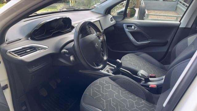 Peugeot 2008 image 4