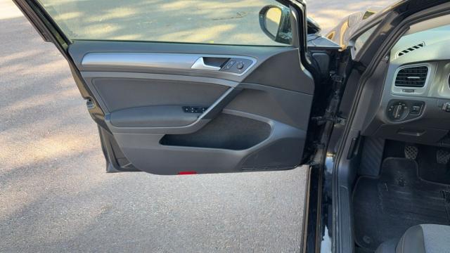 Volkswagen Golf image 4