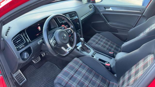 Volkswagen Golf image 7