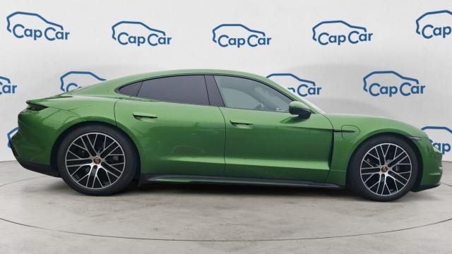 Porsche Taycan image 7