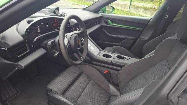 Porsche Taycan image 3