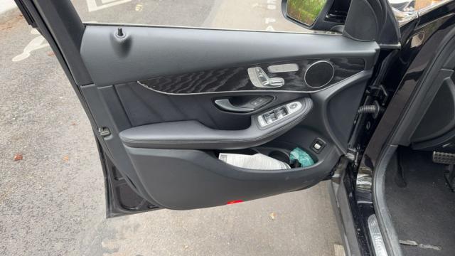 Mercedes Benz Glc image 5