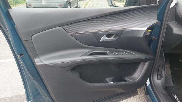 Peugeot 3008 image 1
