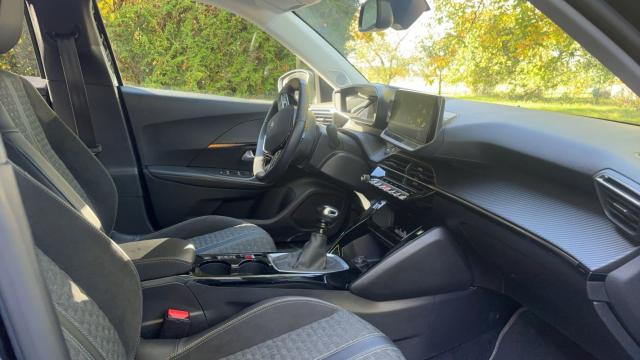 Peugeot 2008 image 1