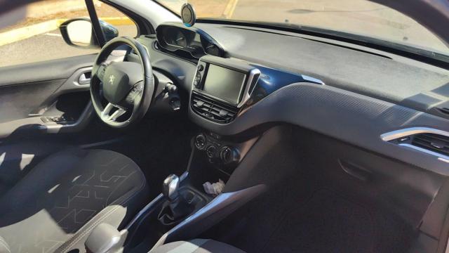 Peugeot 2008 image 9