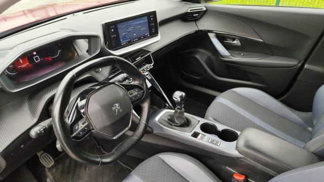 Peugeot 2008 image 4