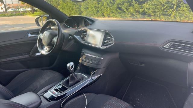 Peugeot 308 image 8