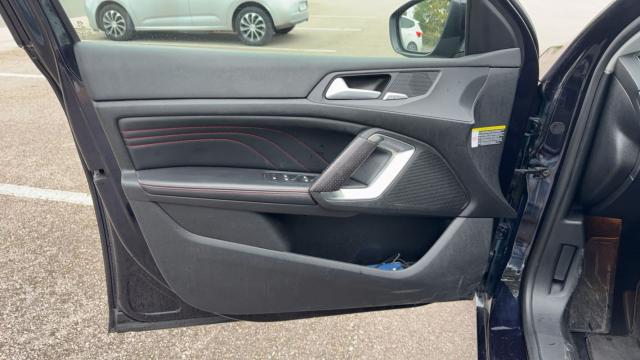 Peugeot 308 image 6