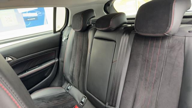 Peugeot 308 image 8