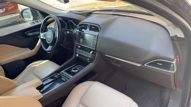Jaguar F-Pace image 6