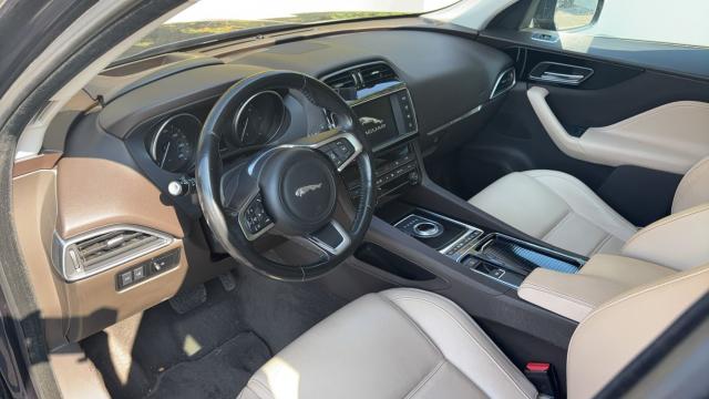 Jaguar F-Pace image 7