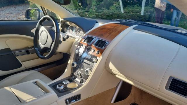 Aston Martin Rapide image 8