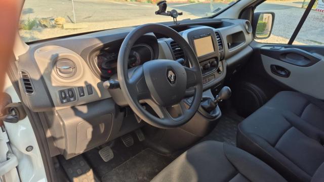 Renault Trafic image 6