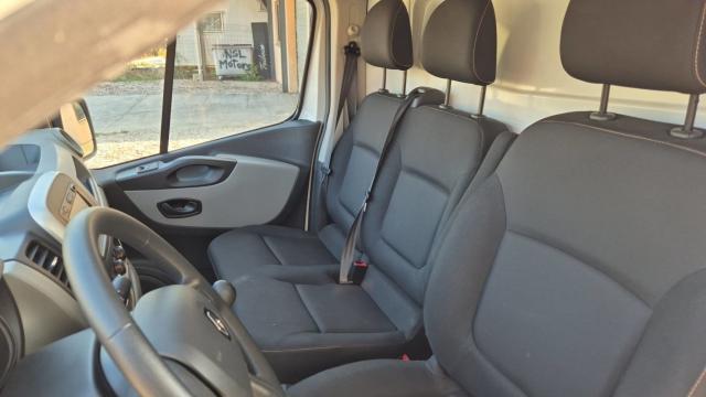 Renault Trafic image 5