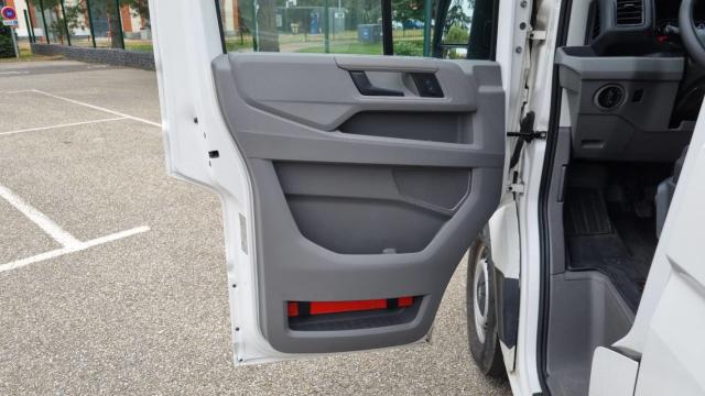 Volkswagen Crafter image 6