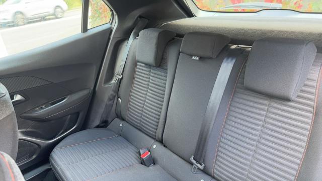 Peugeot 2008 image 4